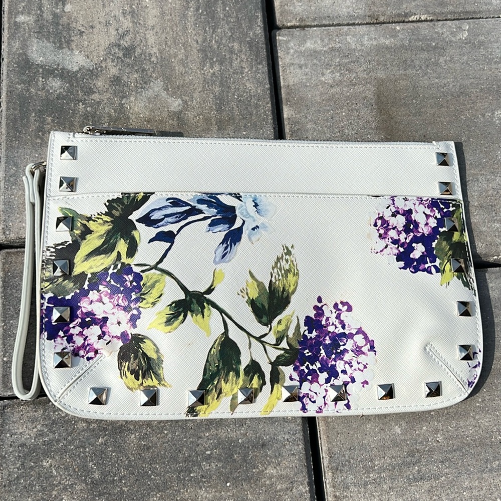 White House Black Market White Floral Studded Wristlet Clutch Purse